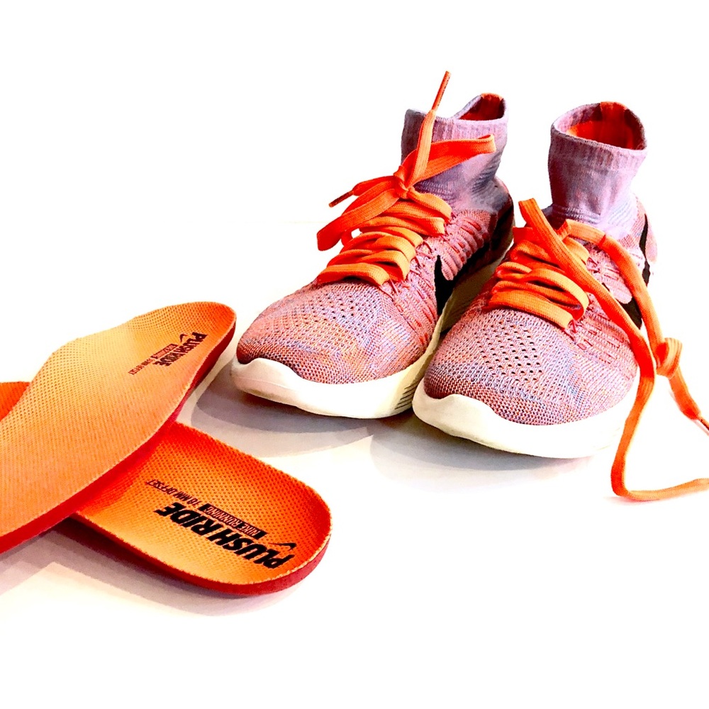 Wmns Nike Lunarepic Flyknit hyper orange 7.5